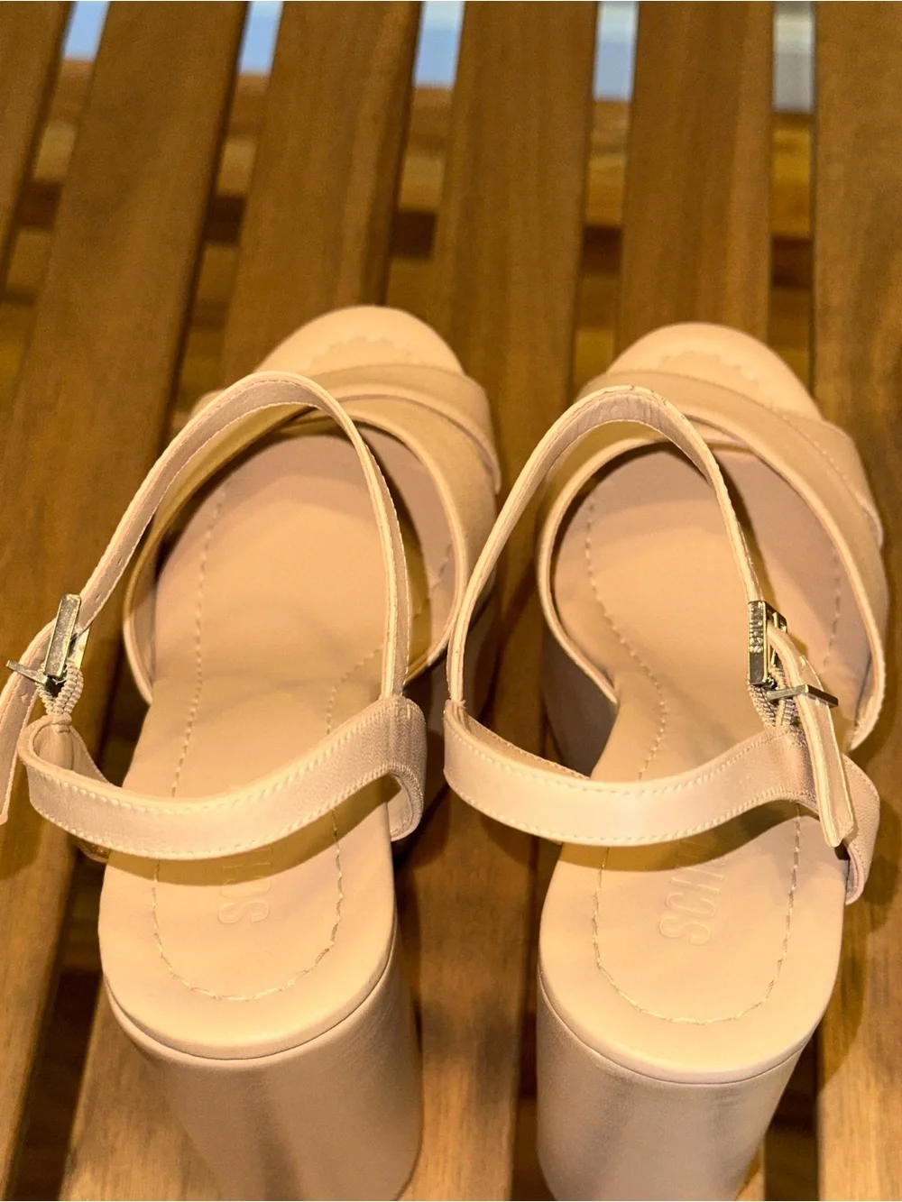 SCHUTZ product details